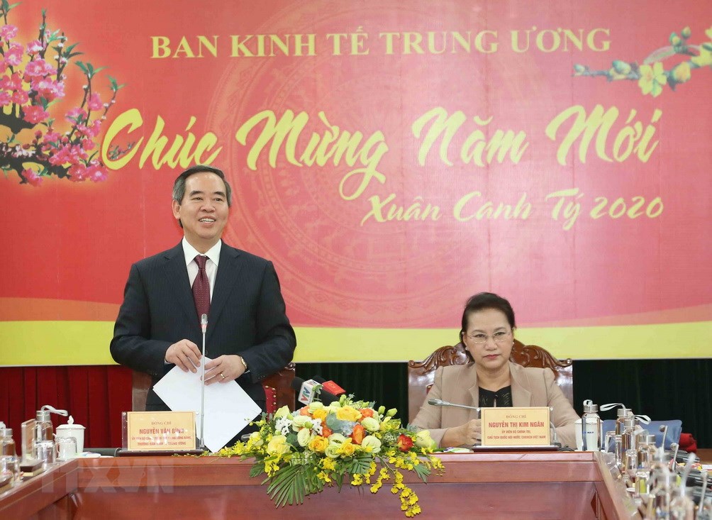 Ông Nguyễn Văn Bình, Uỷ viên Bộ Chính trị, Bí thư Trung ương Đảng, Trưởng Ban Kinh tế Trung ương phát biểu tại buổi làm việc. (Ảnh: Phương Hoa/TTXVN)