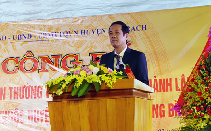 Đồng chí Trần Công Thuật, Phó Bí thư Tỉnh ủy, Chủ tịch UBND tỉnh phát biểu tại buổi lễ.