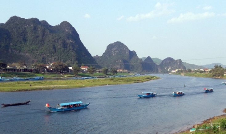 Các di tích, thắng cảnh ở VQG Phong Nha-Kẻ Bàng vẫn thu hút khách du lịch.