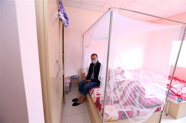 Một công dân Trung Quốc đang cách ly tại tỉnh Hà Nam. (Ảnh: TTXVN/Vietnam+)