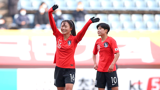 Đội tuyển nữ Việt Nam tuy đã rất nỗ lực nhưng vẫn không thể làm nên bất ngờ trước đội tuyển nữ Hàn Quốc. Ảnh: AFC