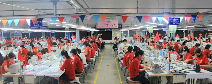 Không khí thi đua lao động sản xuất tại Công ty TNHH S&D Quảng Bình.
