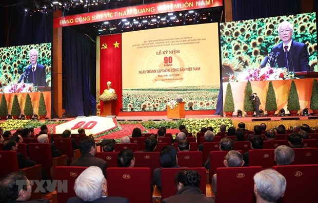 Tổng Bí thư, Chủ tịch nước Nguyễn Phú Trọng đọc Diễn văn tại Lễ kỷ niệm 90 năm Ngày thành lập Đảng Cộng sản Việt Nam. (Ảnh: Trí Dũng/TTXVN)