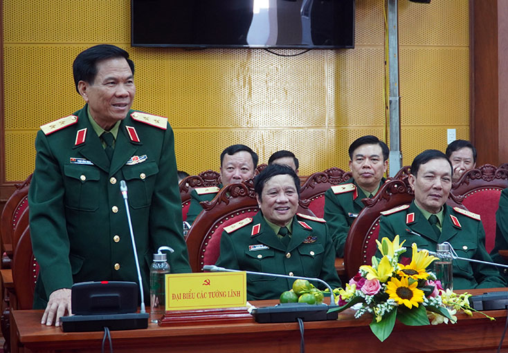 Trung tướng Phạm Hồng Thanh, Nguyên Phó Chủ nhiệm Tổng Cục Chính trị, Quân đội Nhân dân Việt Nam phát biểu tại buổi gặp mặt  