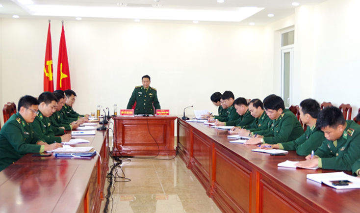 Đại tá Trịnh Thanh Bình, Chỉ huy trưởng BĐBP tỉnh Quảng Bình phát biểu chỉ đạo và kết luận tại hội nghị.