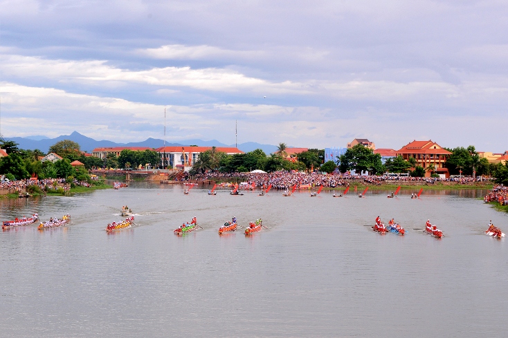  An Thủy là xã có nhiều đội tham gia nhất trong lễ hội bơi, đua thuyền truyền thống trên sông Kiến Giang.