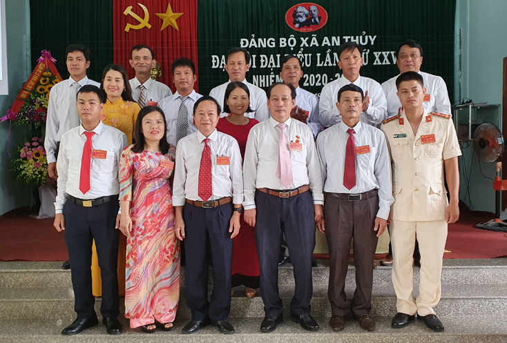 Ban chấp hành Đảng bộ xã An Thủy lần thứ XXV, nhiệm kỳ 2020-2025 ra mắt