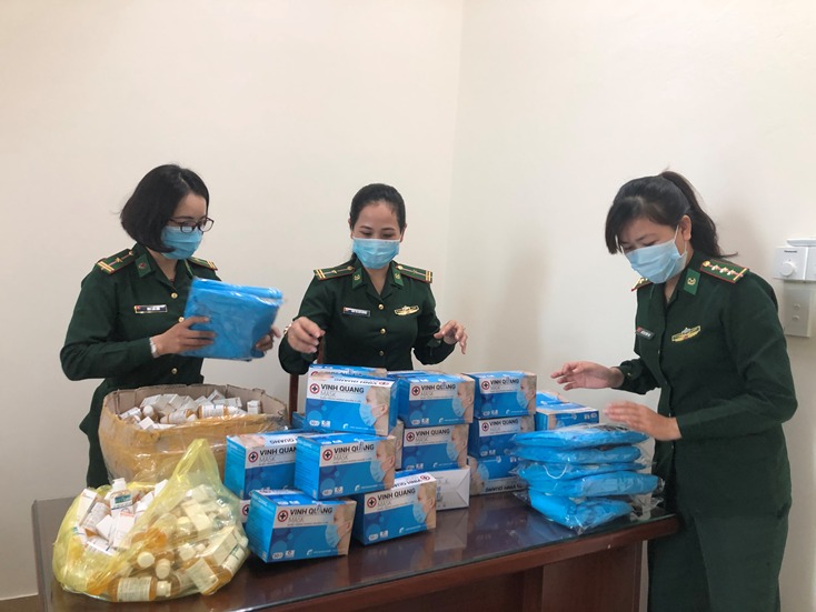 Hội Phụ nữ BĐBP Quảng Bình tiếp nhận trang thiết bị được hỗ trợ, chuẩn bị lên đường làm nhiệm vụ