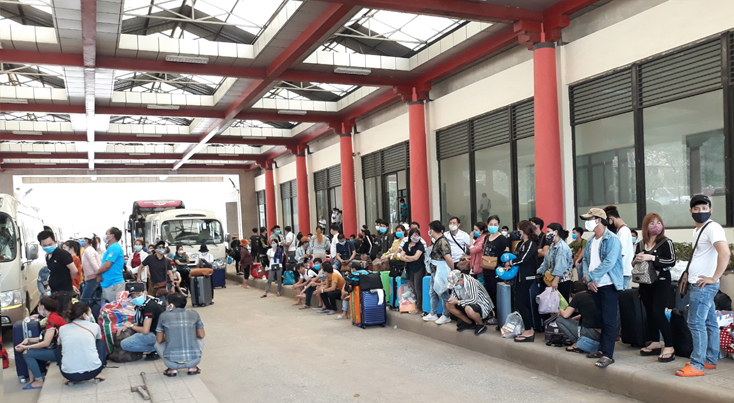 Đỉnh điểm trong ngày 23-3-2020, gần 850 công dân nhập cảnh qua Cửa khẩu quốc tế Cha Lo.
