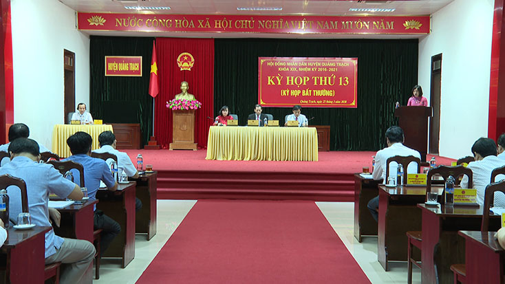 kỳ họp thứ 13 của HĐND huyện Quảng Trạch