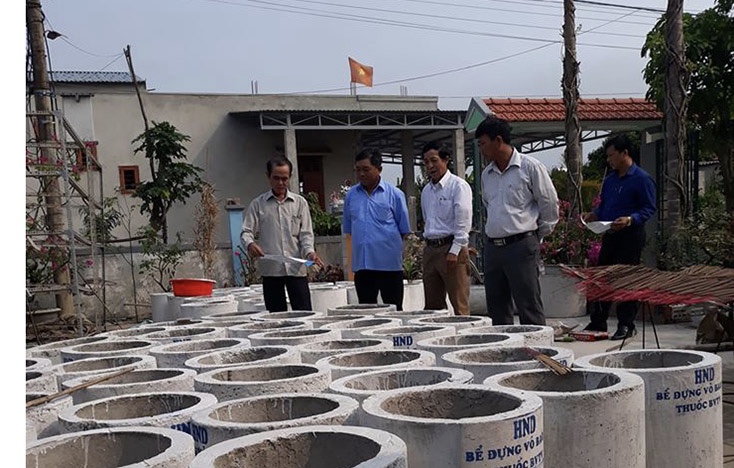 Bể chứa và thu gom vỏ bao bì thuốc bảo vệ thực vật của Hội Nông dân huyện Lệ Thủy.
