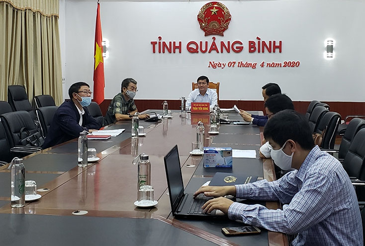 Đồng chí Trần Tiến Dũng, Phó Chủ tịch UBND tỉnh chủ trì hội nghị tại điểm cầu Quảng Bình.
