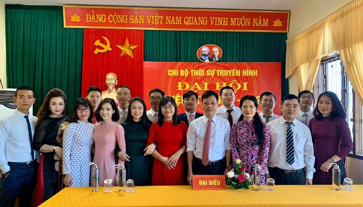 Đảng bộ Đài PT-TH Quảng Bình hoàn thành đại hội chi bộ trực thuộc nhiệm kỳ 2020-2022 vào ngày 23-3-2020. (Trong ảnh: Chi bộ Thời sự truyền hình, đơn vị đại hội điểm của Đảng bộ Đài PT-TH Quảng Bình). Ảnh: A.T 