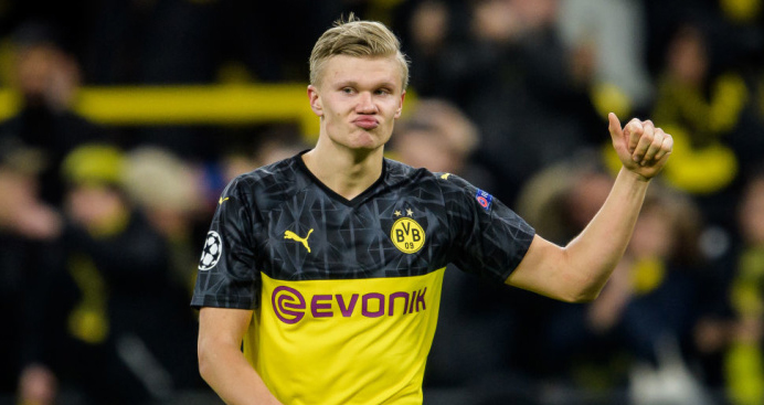  Erling Haaland đang nổi như cồn ở Dortmund