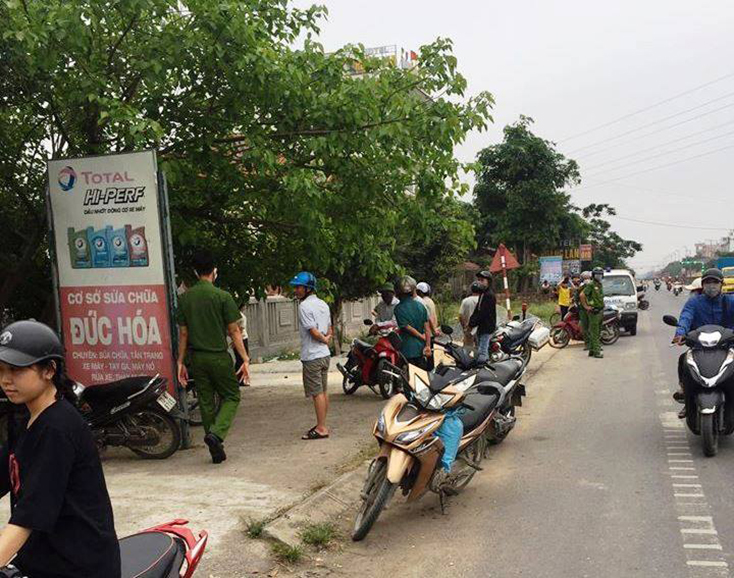 Thi thể người đàn ông bị cháy đên được phát hiện bên trong nghĩa trang liệt si, phường Quảng Thọ, thị xã Ba Đồn