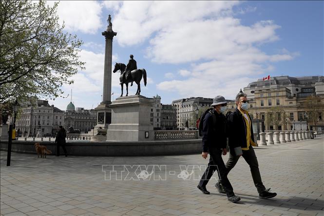 Cảnh vắng vẻ tại London, Anh ngày 13-4-2020 khi lệnh phong tỏa toàn quốc được ban bố nhằm ngăn dịch COVID-19. Ảnh: THX/TTXVN