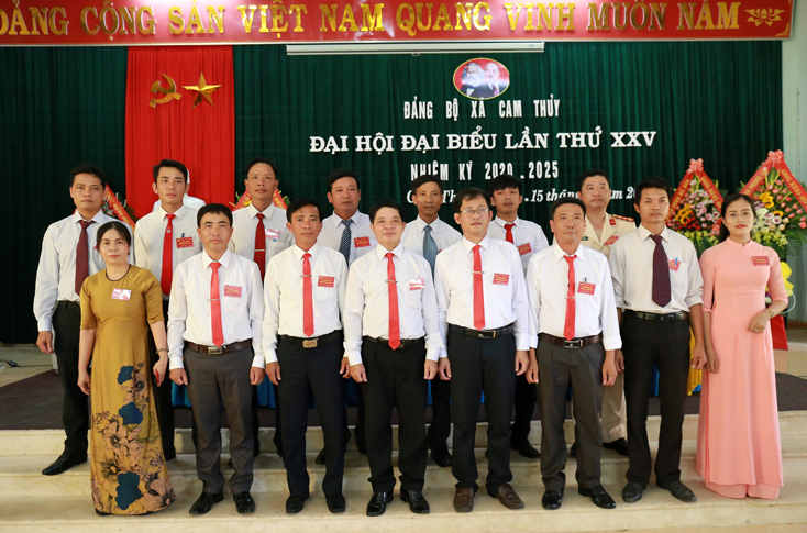 Ban Chấp hành Đảng bộ xã Cam Thủy nhiệm kỳ mới ra mắt