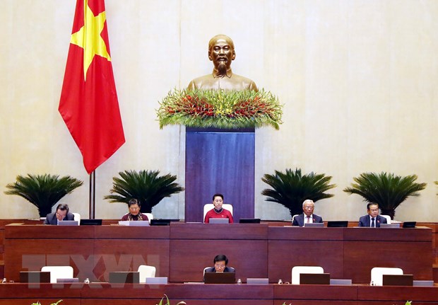  Chủ tịch Quốc hội Nguyễn Thị Kim Ngân và các Phó Chủ tịch Quốc hội điều hành phiên họp sáng 20-5. (Ảnh: TTXVN)
