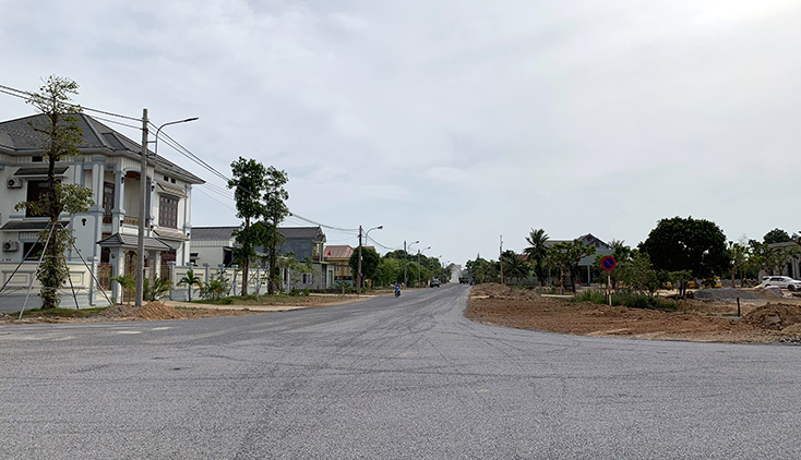 Một góc tuyến phố mới đang hình thành tại thị trấn Nông trường Lệ Ninh.