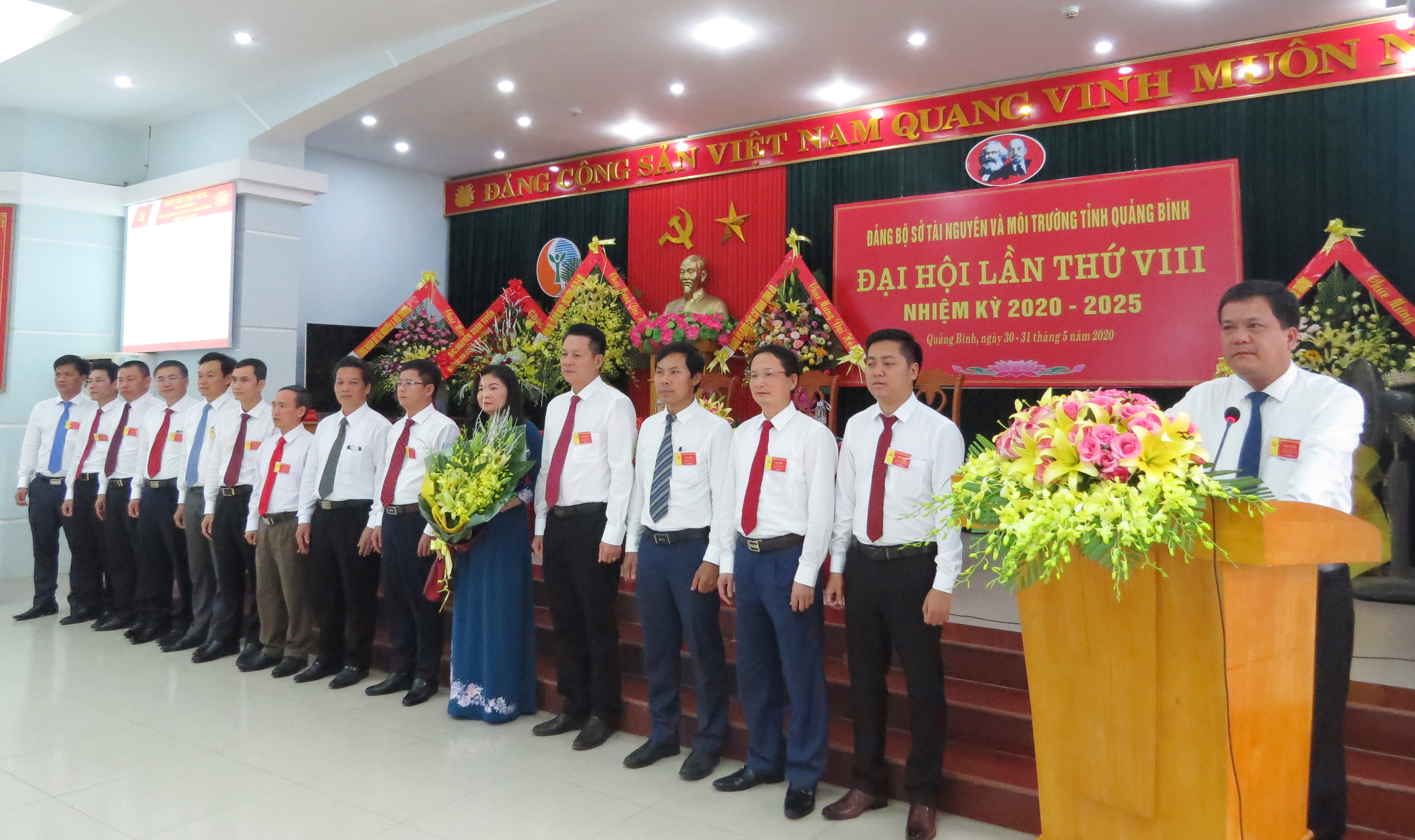 Ban Chấp hành Đảng bộ Sở TNMT khóa VIII nhiệm kỳ 2020 – 2025 ra mắt nhận nhiệm vụ