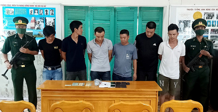 BĐBP Quảng Bình bắt giữ 6 đối tượng sử dụng trái phép chất ma túy tại nhà nghỉ Hoài Thu.