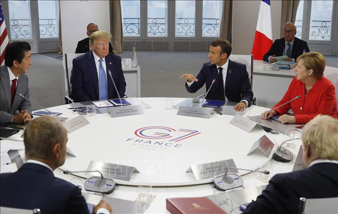  Các nhà lãnh đạo nhóm G-7 cùng đại diện EI tại hội nghị thượng đỉnh ở Biarritz, Tây Nam Pháp ngày 25-8-2019. Ảnh tư liệu: AFP/TTXVN
