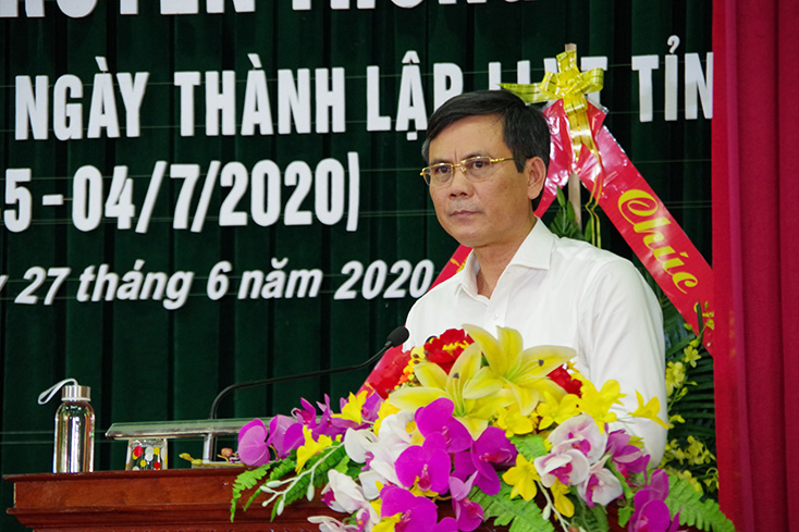 Đồng chí Trần Thắng, Phó Bí thư Thường trực Tỉnh ủy phát biểu tại buổi gặp mặt truyền thống