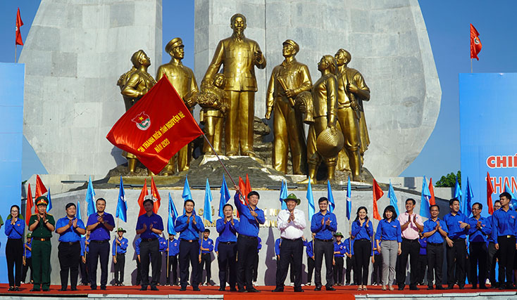 Đồng chí Phó Thủ tướng Thường trực Chính phủ Trương Hòa Bình phát động Chiến dịch hè tình nguyện 2020