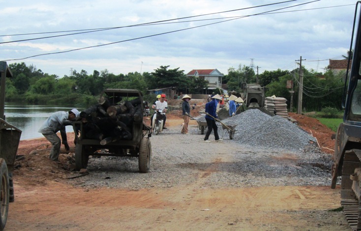 Phong trào xây dựng nông thôn mới trở thành làn sóng thi đua sôi nổi ở nhiều địa phương trong tỉnh. (Ảnh: Đ.V)