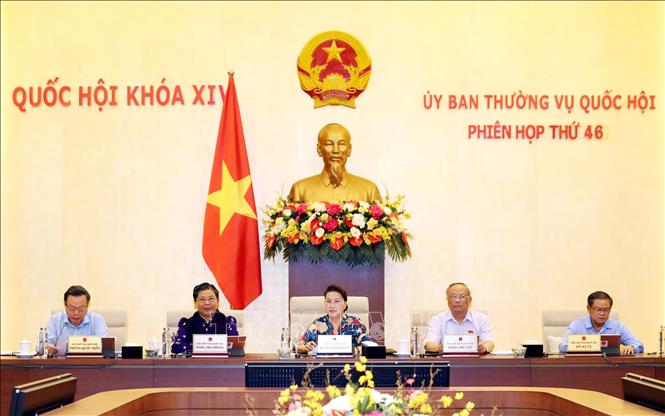Chủ tịch Quốc hội Nguyễn Thị Kim Ngân và các Phó Chủ tịch Quốc hội điều hành phiên họp. Ảnh: Trọng Đức/TTXVN