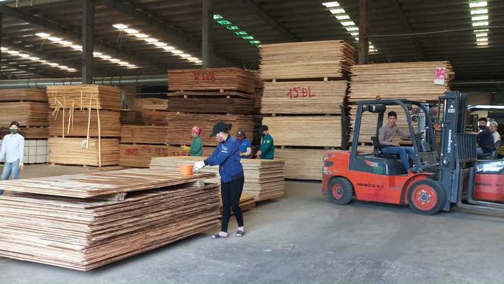  Phong trào thi đua yêu nước là động lực giúp người lao động sáng tạo trong sản xuất.