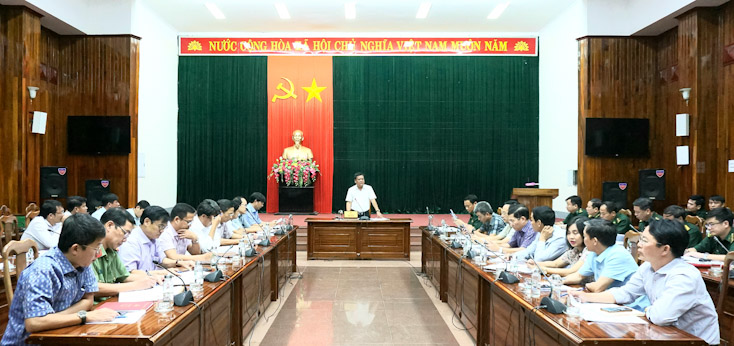 Đồng chí Trần Phong, Phó Chủ tịch UBND tỉnh kết luận hội nghị.