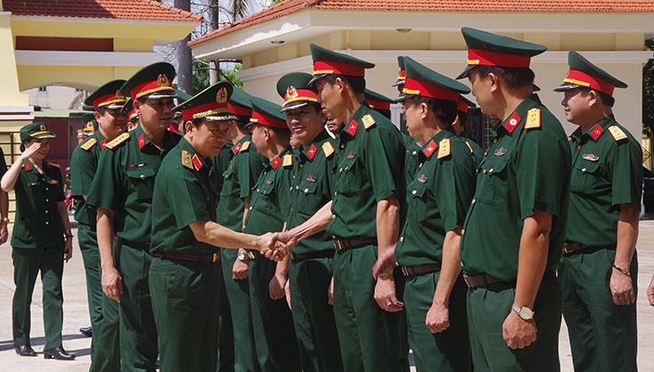Trung tướng Lê Hiền Vân chủ trì đoàn công tác thăm, làm việc tại Bộ CHQS tỉnh