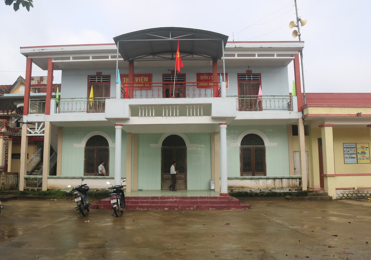 Làng Quảng Xá, xã Tân Ninh, huyện Quảng Ninh xây dựng được thư viện với nhiều sách, tài liệu pháp luật để phục vụ cho nhu cầu tìm hiểu của nhân dân. 