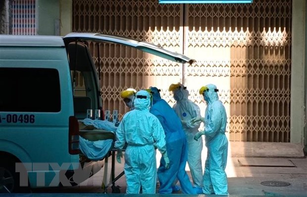 Bệnh nhân số 416 được chuyển đến Bệnh viện Đà Nẵng để điều trị. (Ảnh: Văn Dũng/TTXVN)