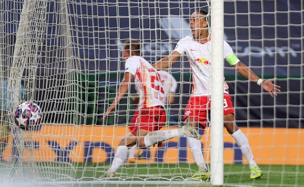 Olmo mở tỷ số cho RB Leipzig. (Nguồn: Getty Images)