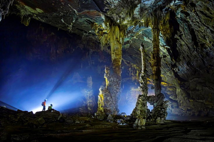  Khám phá Hang Tiên 2 (Nguyễn Văn Hải) là 1 trong 3 tác phẩm đoạt huy chương đồng tại Liên hoan ảnh nghệ thuật các tỉnh Bắc miền Trung. 