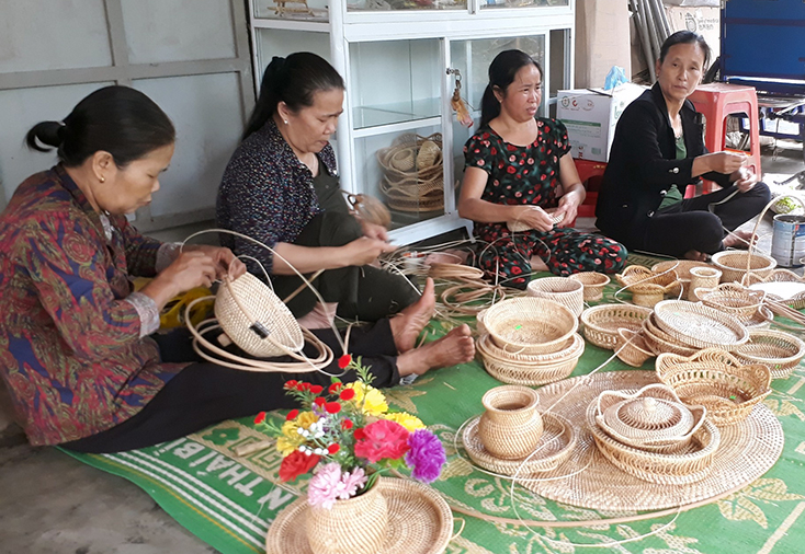  Bố Trạch phát triển mạnh mẽ các ngành nghề dịch vụ, tiểu thủ công nghiệp. 