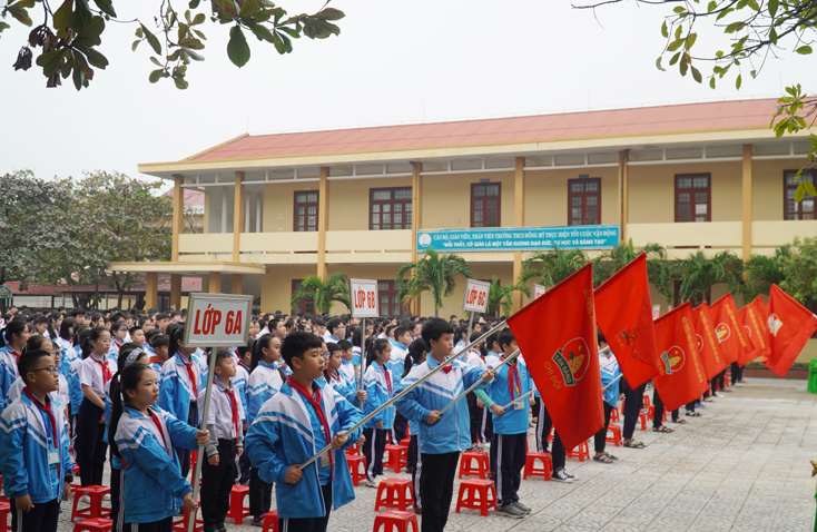 Lễ khai giảng năm học mới 2020-2021 sẽ được tổ chức trực tiếp, ngắn gọn, ý nghĩa và bảo đảm an toàn phòng chống dịch bệnh Covid-19.