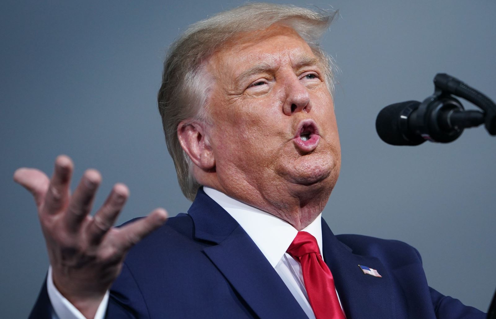 Tổng thống Mỹ Donald Trump phát biểu trong cuộc vận động tranh cử ở Winston-Salem, bang Bắc Carolina ngày 8-9-2020. Ảnh: AFP/TTXVN