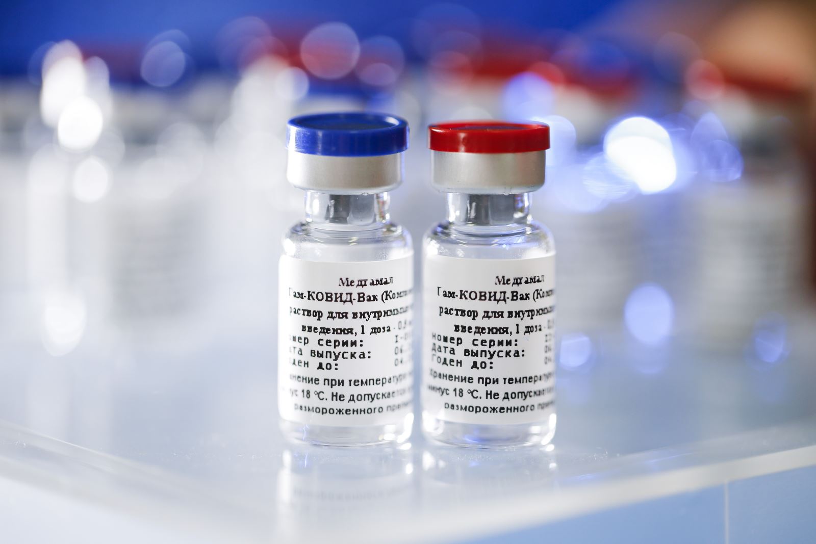 Mẫu vaccine Sputnki-V do Nga nghiên cứu, phát triển. Ảnh: AFP/TTXVN