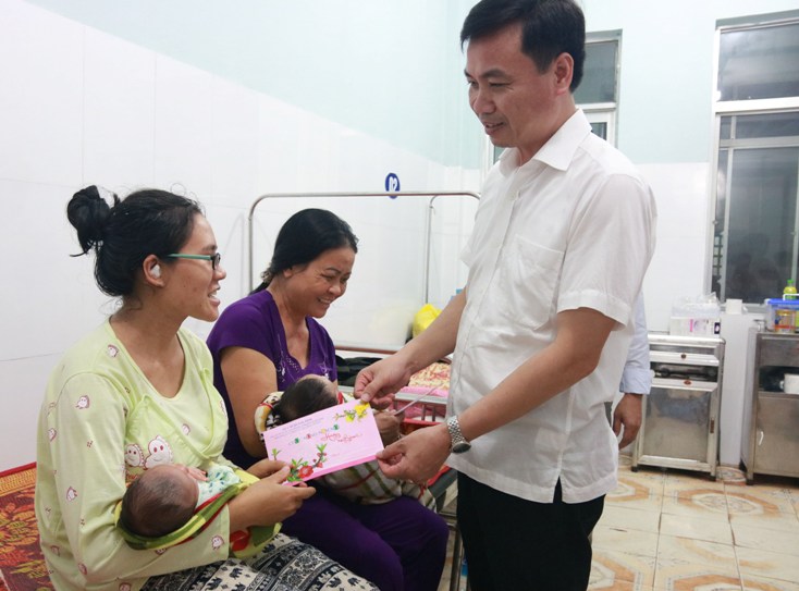  Ngành Y tế Quảng Bình chú trọng đẩy mạnh các hoạt động nhân đạo vì người bệnh gặp hoàn cảnh khó khăn.