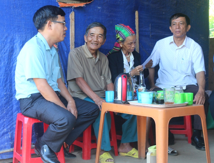 Huyện Quảng Ninh chú trọng phát huy vai trò của các già làng, trưởng bản, người có uy tín trong thực hiện phong trào  