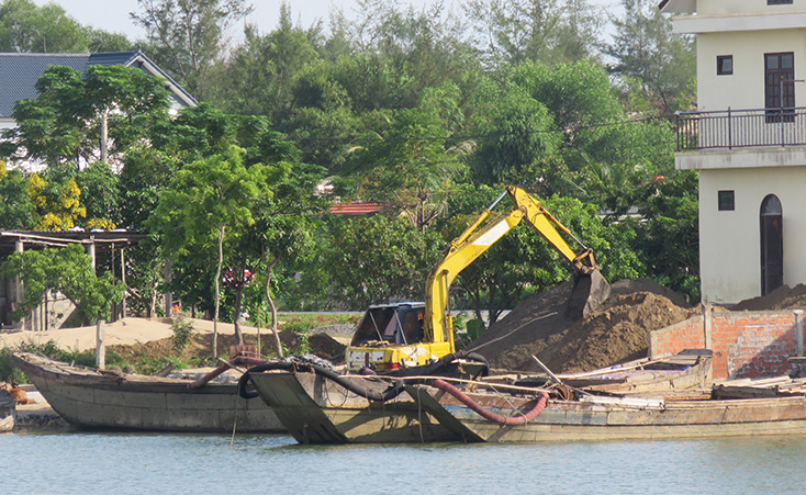 Tình trạng khai thác trái phép cát, sỏi lòng sông trên địa bàn tỉnh cơ bản đã được chấn chỉnh kịp thời. 