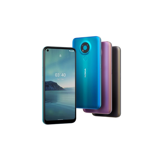  Đây là chiếc smartphone series 3 đầu tiên của Nokia sở hữu camera trước với màn hình  