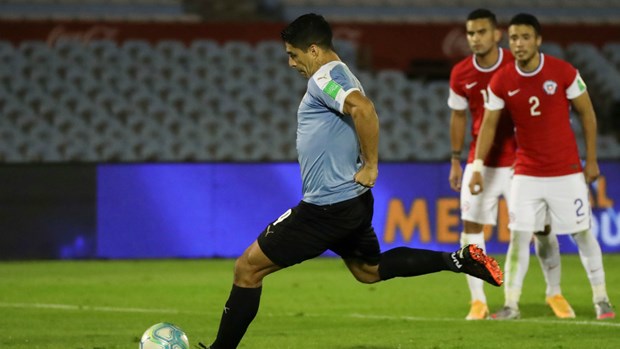  Suarez ghi bàn từ chấm 11m cho Uruguay. (Nguồn: Getty Images)