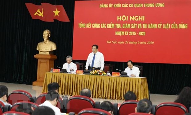  Bí thư Đảng ủy Khối các cơ quan Trung ương Sơn Minh Thắng chủ trì hội nghị. (Ảnh: Văn Điệp/TTXVN)