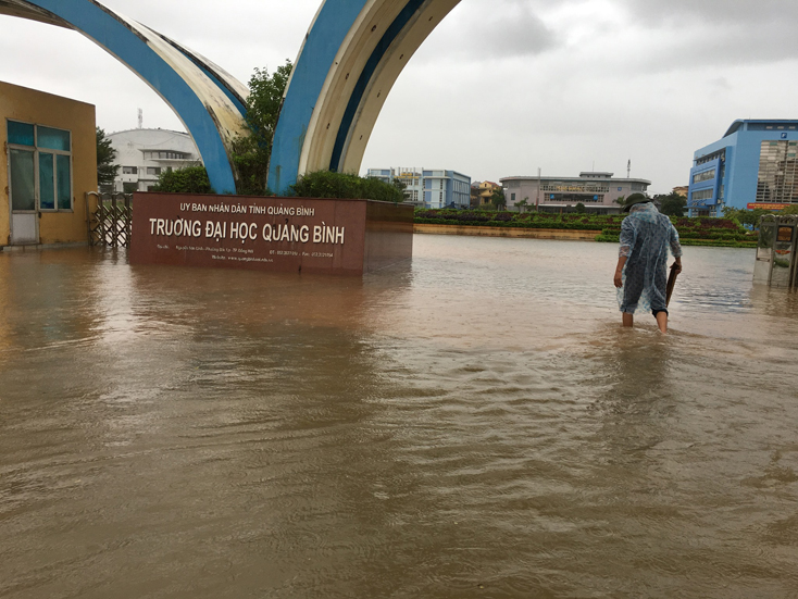 Nước lũ ở Đồng Hới không phải do các hồ thủy lợi xả lũ