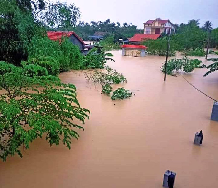 Hơn 22.000 ngôi nhà ngập trong nước lũ