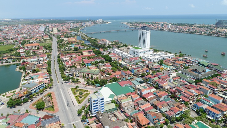 Thành phố Đồng Hới nhìn từ trên cao